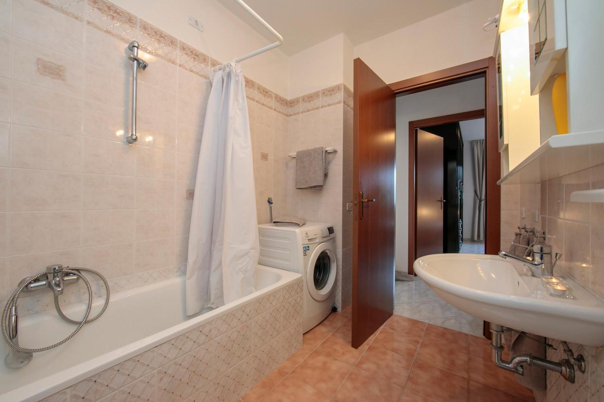 דירות מנאג'יו Sonenga Panoramic Terrace מראה חיצוני תמונה
