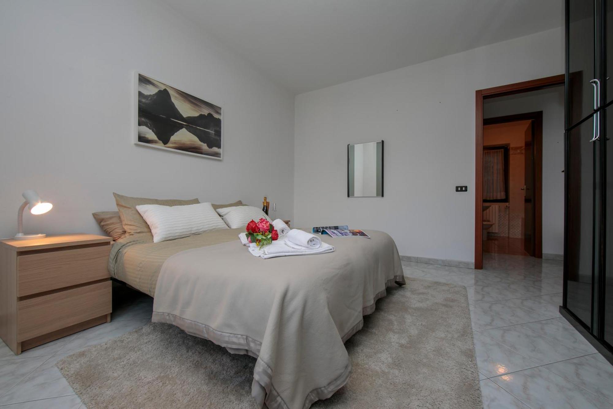 דירות מנאג'יו Sonenga Panoramic Terrace מראה חיצוני תמונה